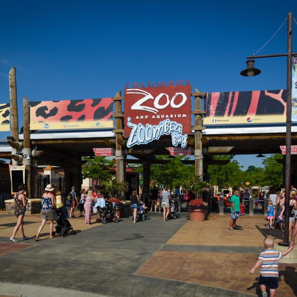 The front gate of the Columbus Zoo