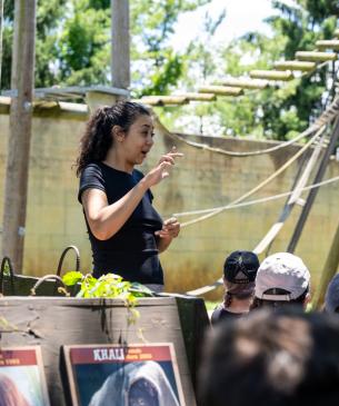 sign language interpreter