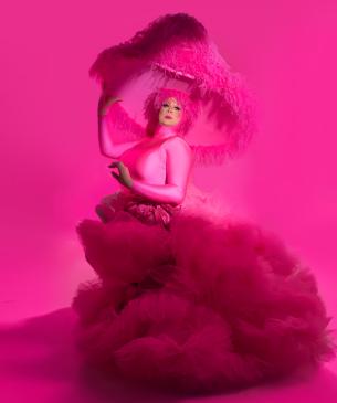 Nina West