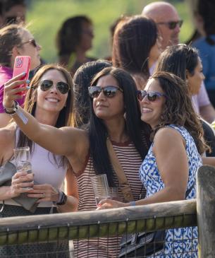 zoo guests taking selfie