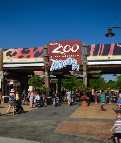 The front gate of the Columbus Zoo