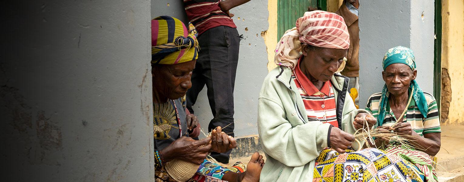 women in Rwanda making handmade gifts